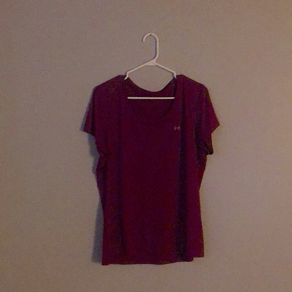 Medium under armour magenta t-shirt - Picture 1 of 2